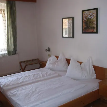 Ebner 게스트하우스 3*